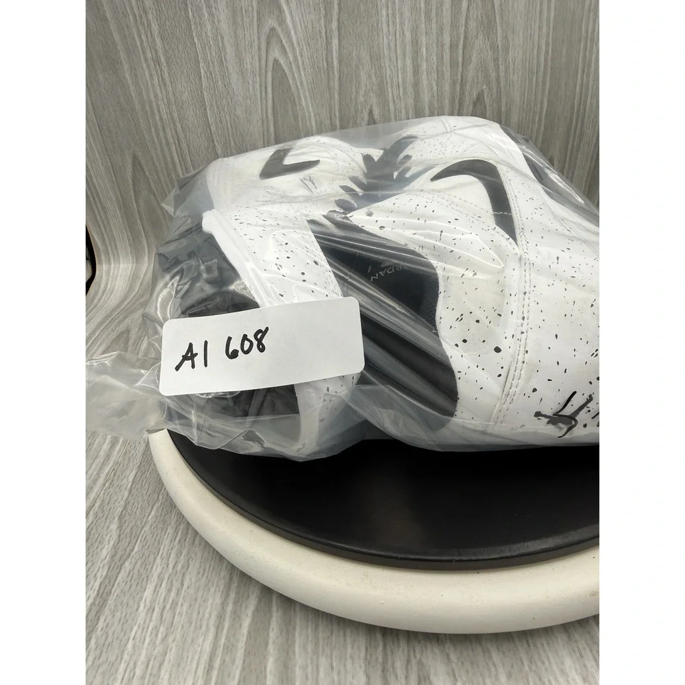 Jordan Stadium 90 Low TD Mens Size 10 White Speckle Football Cleats HQ0210-100